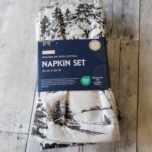 NWT - Cream and Brown Winter (Scene Set of 8) Cotton Cloth Napkins